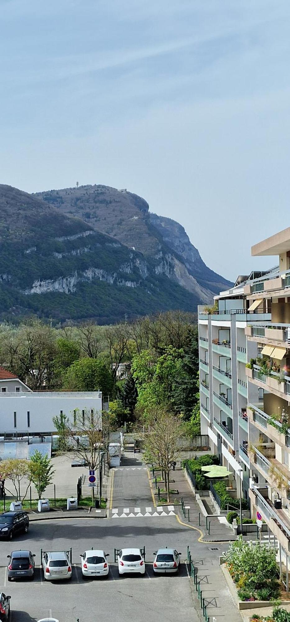 Apartment Double Privee, Partage